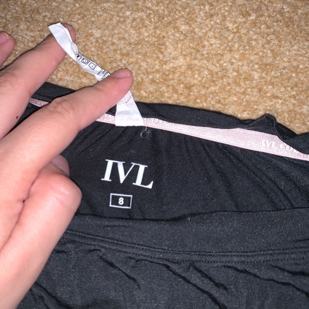 IVL // Don’t Get It Twisted Black Crop Top// Size 8